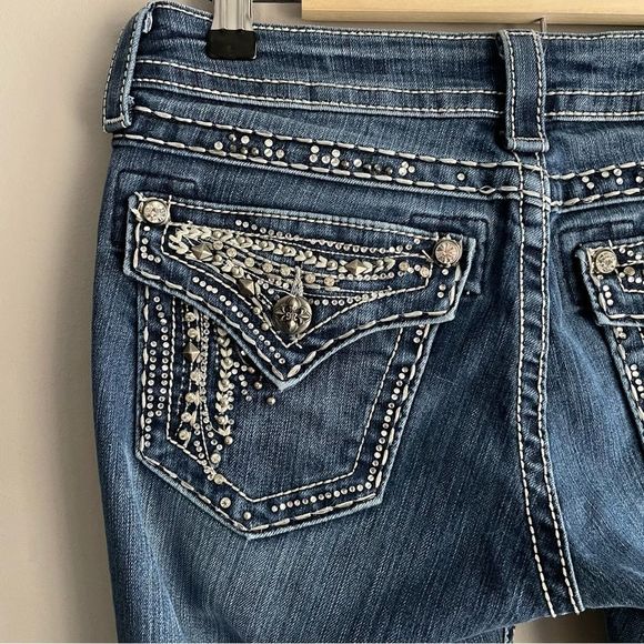 Miss Me Low Rise Easy Bootcut Blue Jeans with Jewels and Studs, size 26 tall - Picture 6 of 11